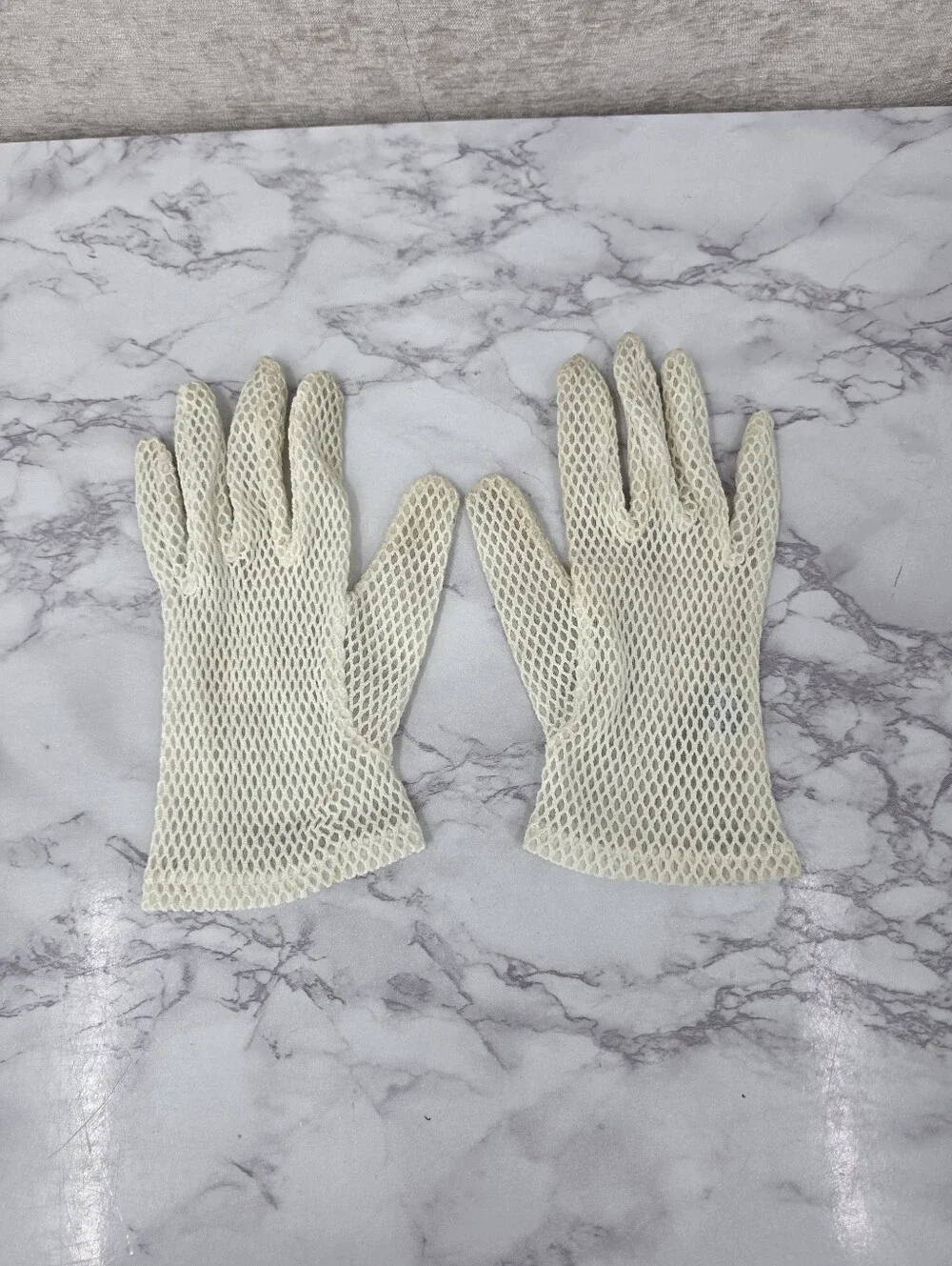 Vintage Japan Off White Mesh Fishnet Gloves